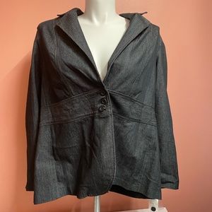 Plus Size Pennington’s Size 18 Light Denim Jacket